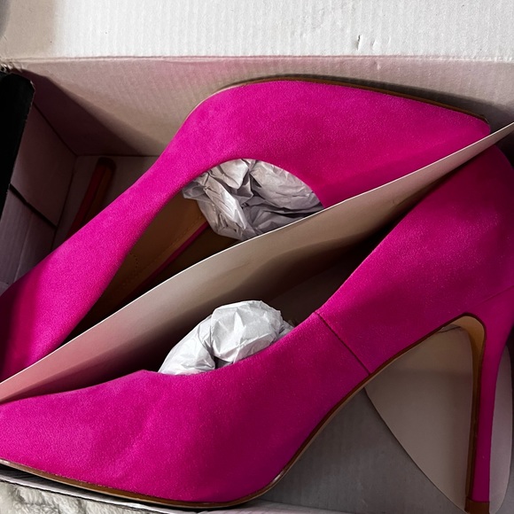 MySoft Women’s Pink Suede Heels - Picture 3 of 7
